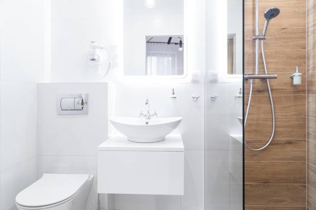 Househost Apartment: Miodowa 42/8B Street Krakkó Kültér fotó